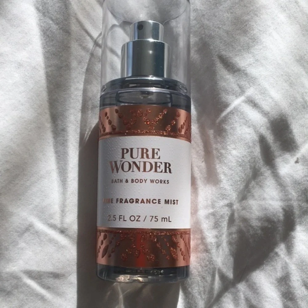Bath and‎ Body Works fine fragrance mist